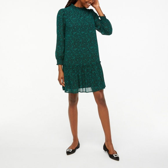 J. Crew Dresses & Skirts - J. CREW Green & Black Floral Long Sleeve Knee Length Dress